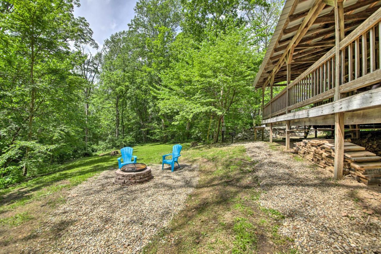 Waters Edge Retreat With Deck On Patoka Lake! Taswell 外观 照片
